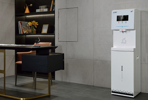 ���U��Q����